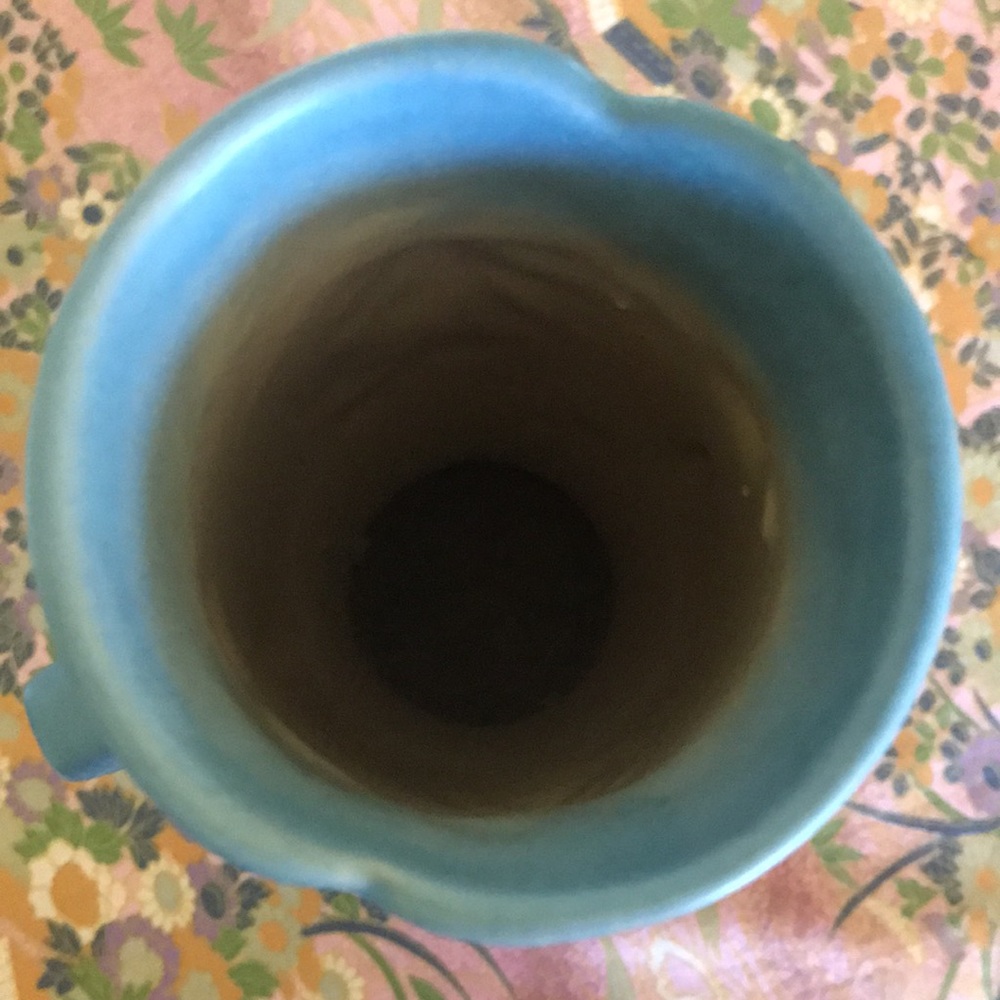 Vintage Roseville Columbine Vase, 13-6 - Picture 10 of 12